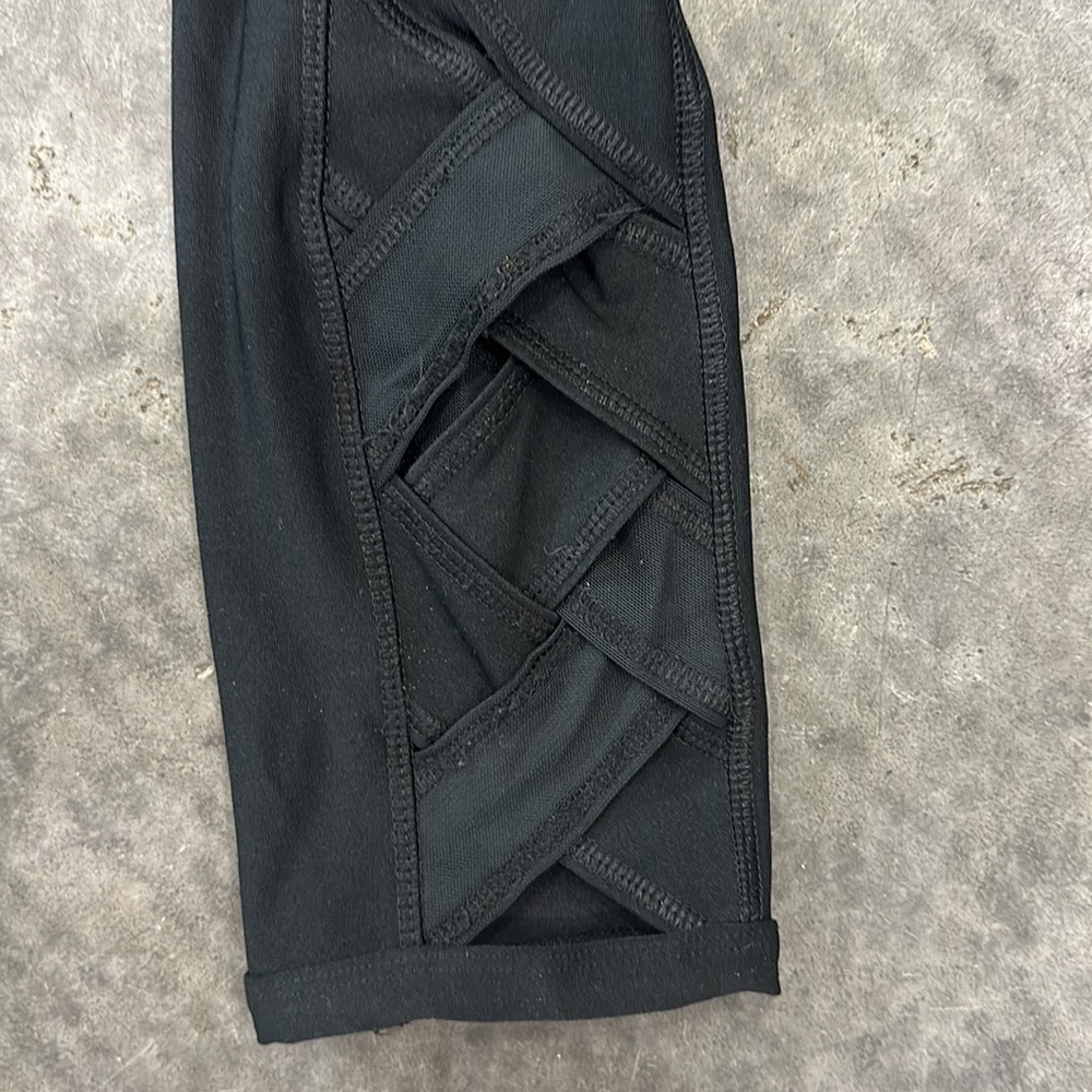 Bundle Of 4 Rbx Leggings Large - image 7